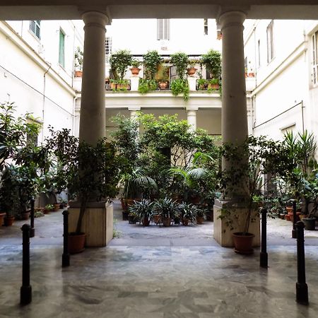 Hotel Le Orchidee Неаполь Экстерьер фото